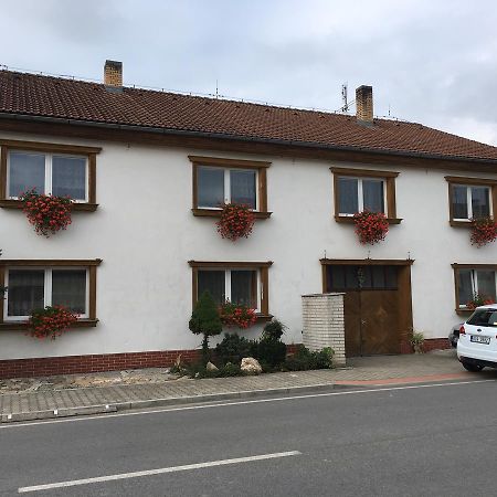 Apartman Olesnik Apartment Bagian luar foto