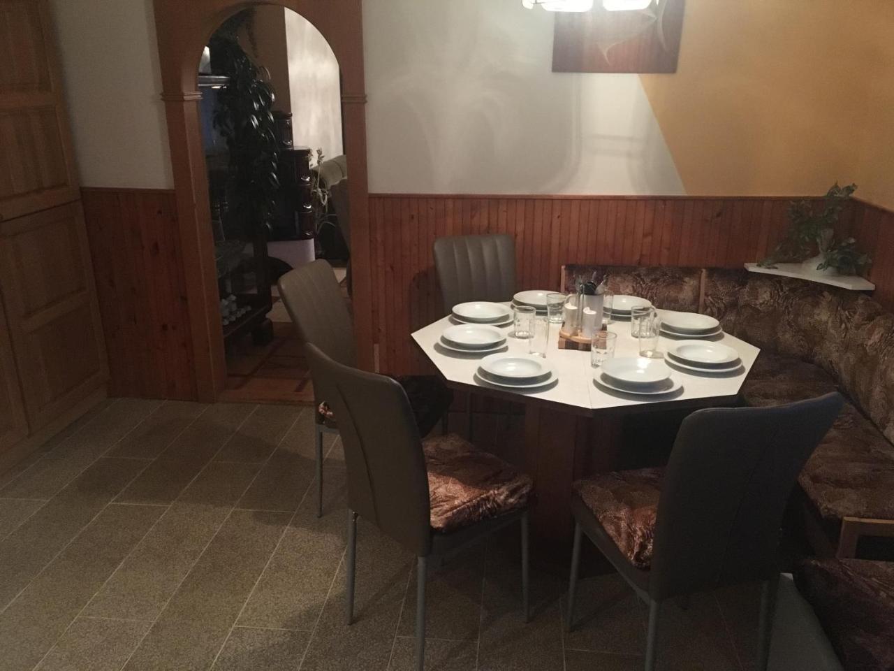 Apartman Olesnik Apartment Bagian luar foto