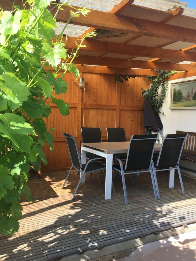 Apartman Olesnik Apartment Bagian luar foto