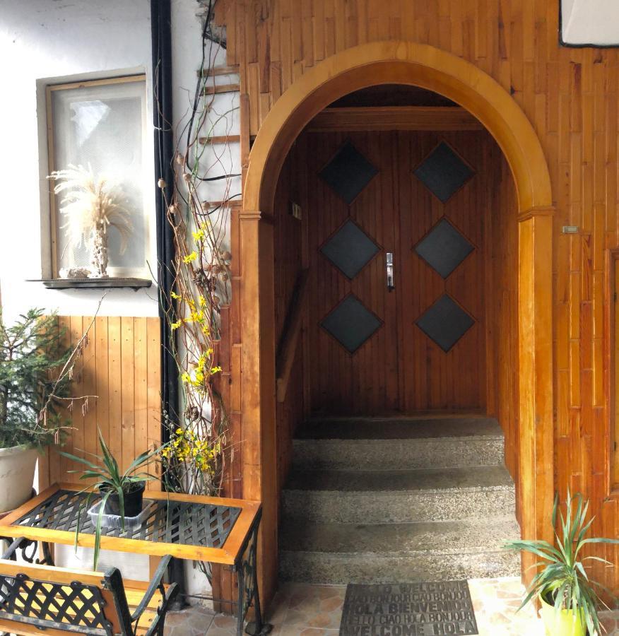 Apartman Olesnik Apartment Bagian luar foto