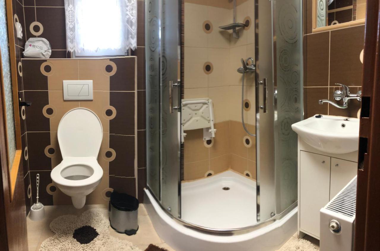 Apartman Olesnik Apartment Bagian luar foto